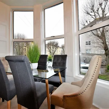 Chertsey Place - Yourapartment شقة بريستول