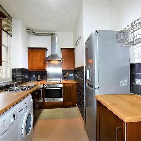 Chertsey Place - Yourapartment شقة *